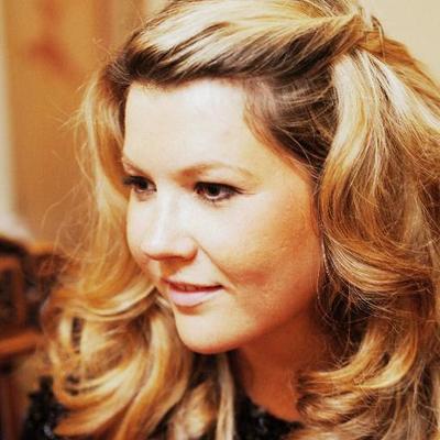 Profile Picture of Joanne Sinclair (@Joeysinc) on Twitter
