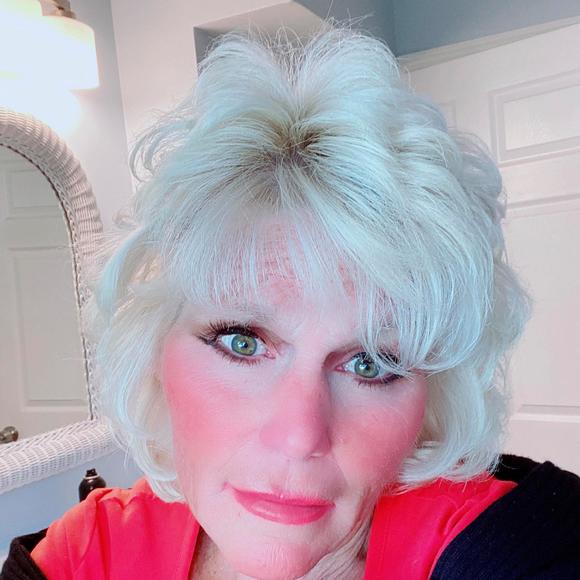 Profile Picture of Kathy Parratto (@kathyparratto) on Poshmark