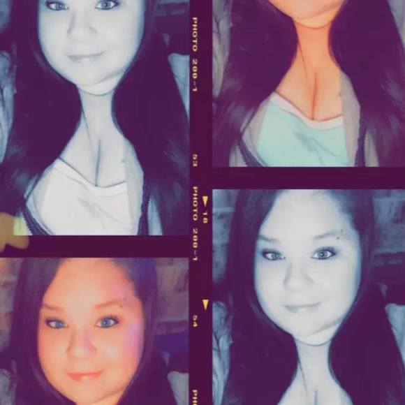 Profile Picture of Rachel Dehler (@rdehler) on Poshmark