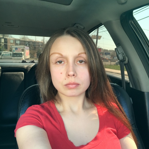Profile Picture of Cassandra Rasmussen (@casluvdaury) on Poshmark
