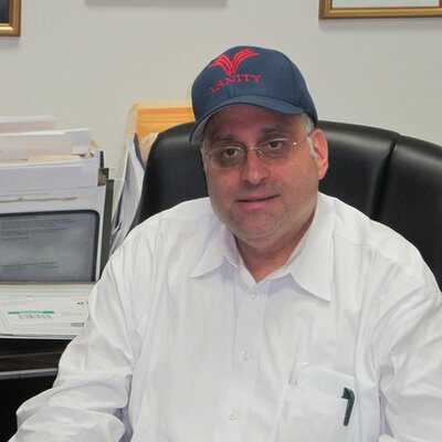 Profile Picture of Steven Moskowitz (@symoskowitz) on Twitter