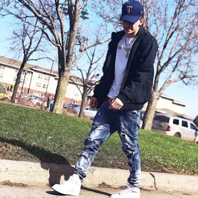 Profile Picture of Zach Moore (@lucifer_xx99) on Twitter