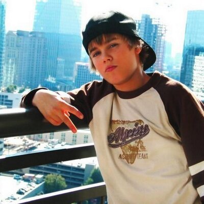 Profile Picture of John Derrickson (@Bieberwatch666) on Twitter