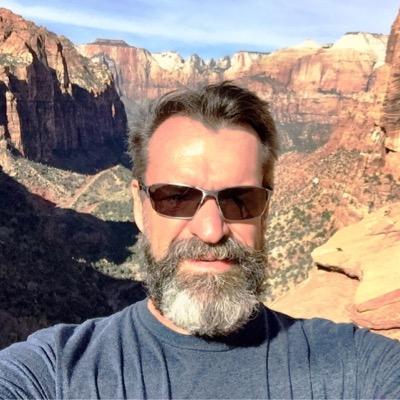 Profile Picture of Michael D. Ratcliff (@m_d_ratcliff) on Twitter