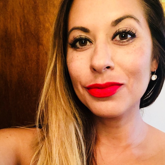 Profile Picture of Margaret Valleau (@maggieb888) on Poshmark