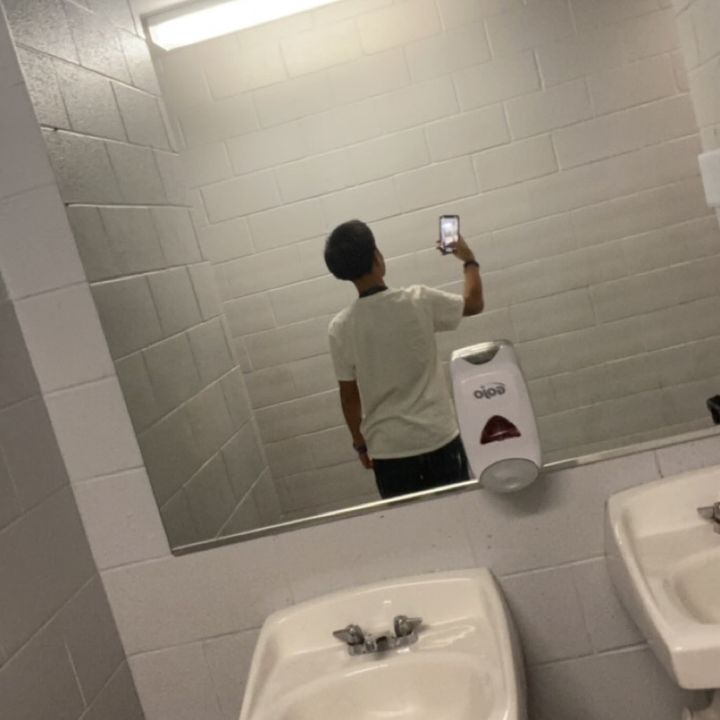 Profile Picture of johnny_2_fyee (@johnathankim8) on Tiktok