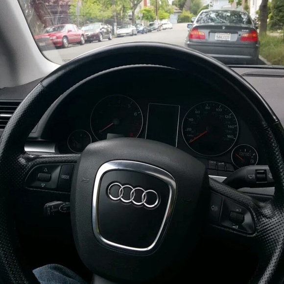 Profile Picture of Zach Weitner (@eazybreezy510) on Poshmark