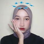 Profile Picture of I n d a h 🌙 (@moon.glade19) on Instagram