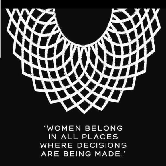 Profile Picture of Paultina Rollay (@breyes64) on Poshmark