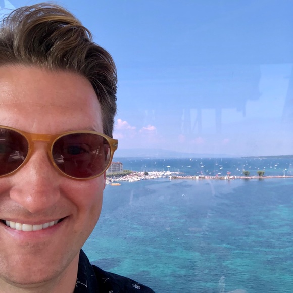 Profile Picture of Thomas Rathjen (@trathjen) on Poshmark