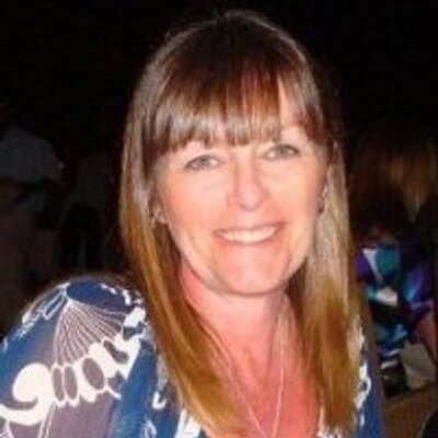 Profile Picture of Lorraine Wallace (@lorrwalla) on Twitter