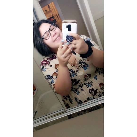 Profile Picture of Alex Biberos (@biberos10322) on Poshmark