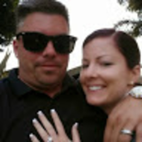 Profile Picture of Damien White (@damienwhite97) on Poshmark