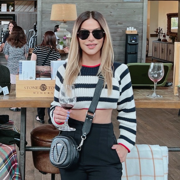 Profile Picture of Frances Cintrón (@cintronfrances) on Poshmark