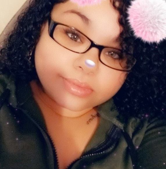 Profile Picture of Golda Alvarez-rodriguez (@yerlyalvarez424) on Poshmark