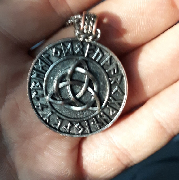 Profile Picture of Michael Hilding (@justinhilding) on Poshmark