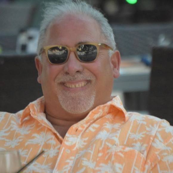 Profile Picture of David Seltzer (@davidseltzer) on Poshmark