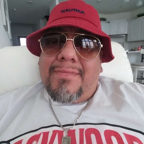 Profile Picture of Edward Gilbert (@edwardgilbert) on Poshmark