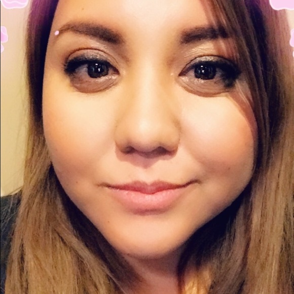 Profile Picture of Janeth Corral (@janethcorral) on Poshmark