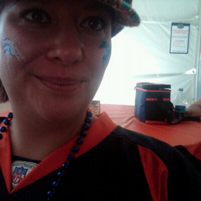 Profile Picture of Robin Fitch (@broncogirl24) on Twitter