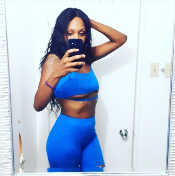 Profile Picture of Rushawna Allen (@rushawnaallen) on Poshmark