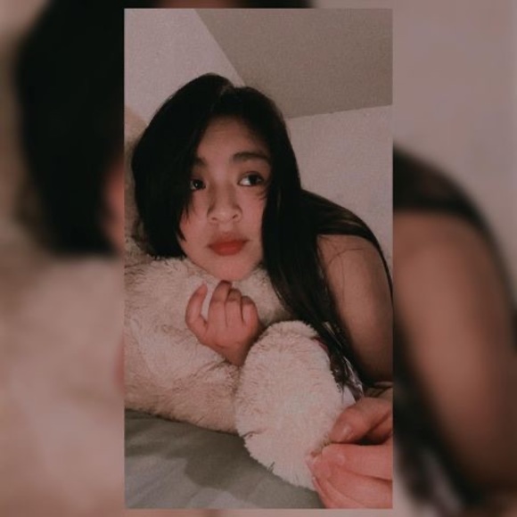 Profile Picture of Hanna Ramirez (@hannaramirez776) on Poshmark