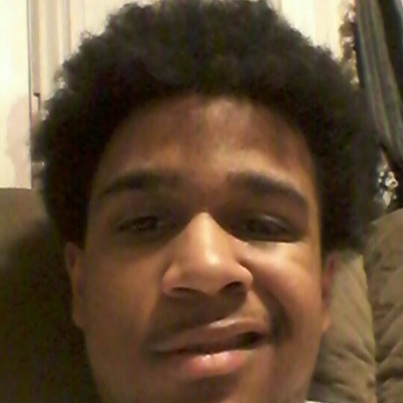 Profile Picture of Alonzo Raymond (@theheadhonchoo) on Poshmark