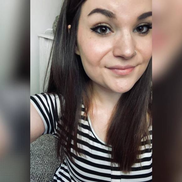 Profile Picture of Shayla Sadorf (@shay_sha_102) on Poshmark