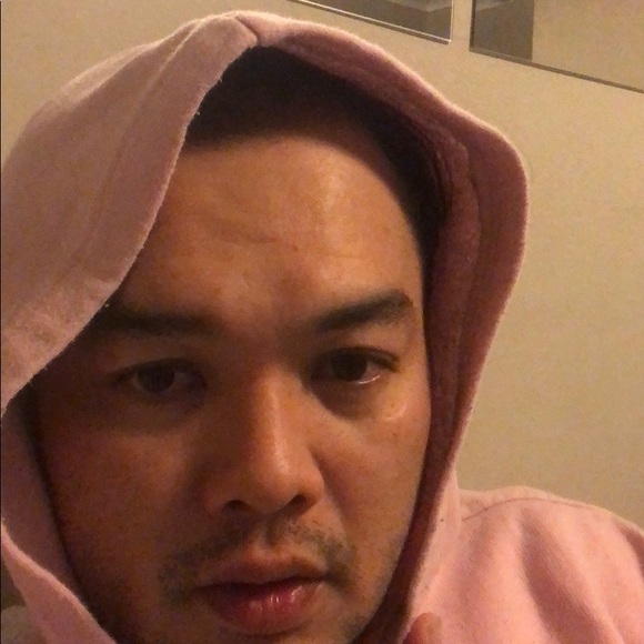 Profile Picture of Dickson Lim (@limdickson23) on Poshmark