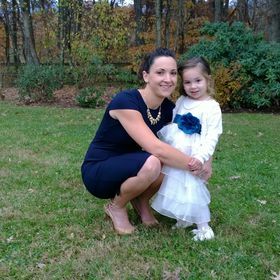 Profile Picture of Christina Noellsch (@cnoellsch) on Pinterest