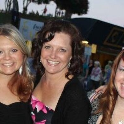 Profile Picture of Tina Hawk Tolliver (@TinLizie69) on Twitter