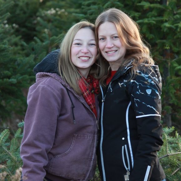 Profile Picture of Vicki Mackintosh (@vickimackintosh) on Poshmark