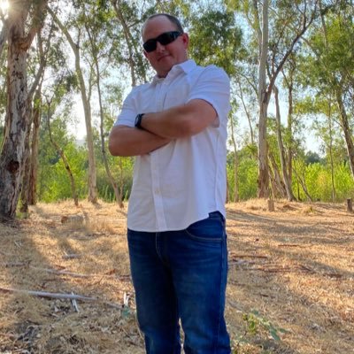 Profile Picture of 𝕋𝕠𝕟𝕪 𝕊𝕡𝕖𝕥𝕙 (@tonyspeth) on Twitter