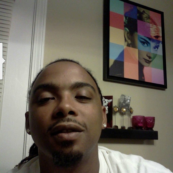 Profile Picture of Mario Hayes (@marioh188) on Poshmark