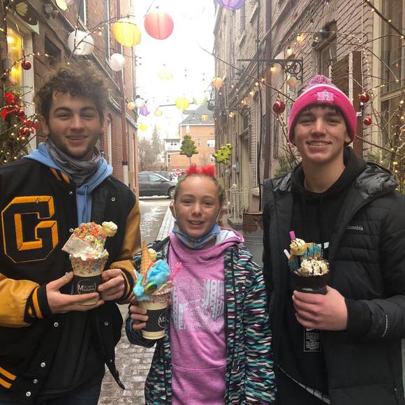 Erin Raether - Poshmark Profile Picture of Erin Raether (@eraether24) on Poshmark