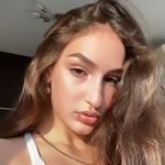 Profile Picture of RÊBÊCCÃ (@rebecca.arampampasli) on Instagram