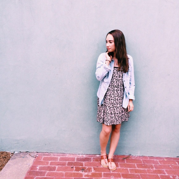 Profile Picture of Michaela Dolan (@michaelamd) on Poshmark