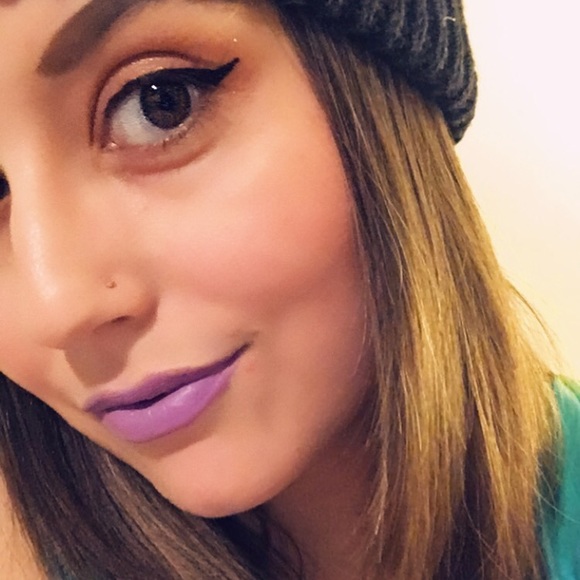 Profile Picture of Chrissy Malley (@cmalley016) on Poshmark