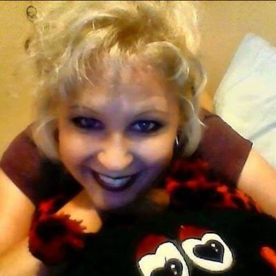 Profile Picture of Amanda Sessions (@Amanda27339655) on Twitter