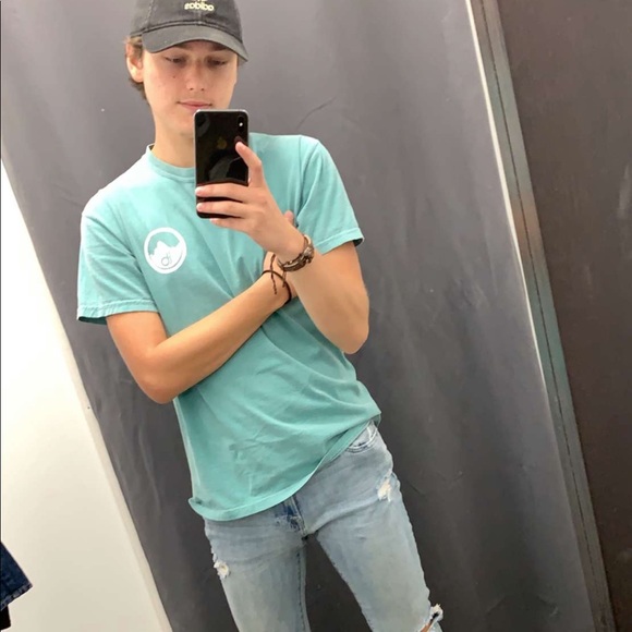 Profile Picture of Devon Clayton (@devonclayton11) on Poshmark