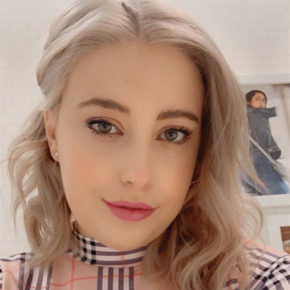 Profile Picture of Kristen Tanasichuk (@xoxkristen554) on Poshmark