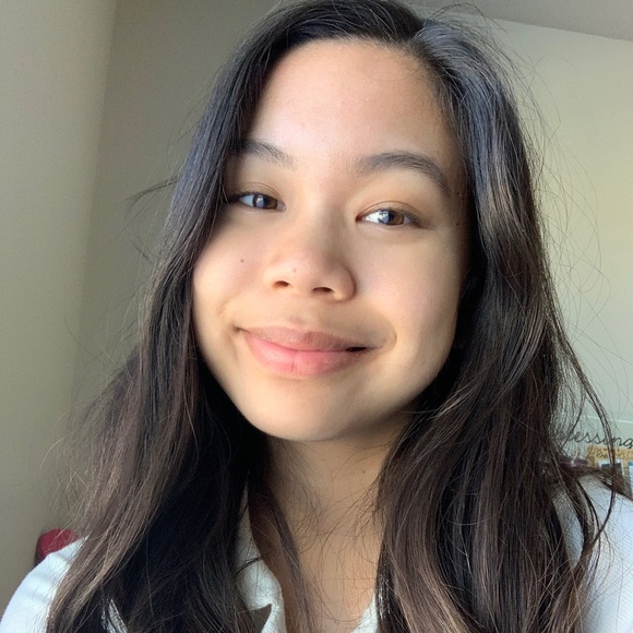 Lea Hernandez - Poshmark Profile Picture of Lea Hernandez (@dancerlea10) on Poshmark