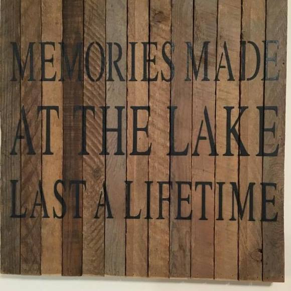 Profile Picture of Jennifer Gilmer (@jennifergilmer) on Poshmark