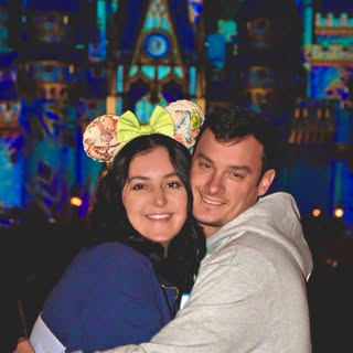 Profile Picture of a r i e l l e (@arielle.pierce) on Instagram