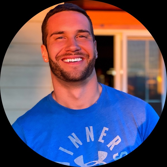 Profile Picture of Colby Stewart (@colbybetschart) on Poshmark