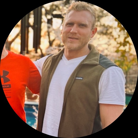 Profile Picture of Zachary Bednorz (@zbednorz) on Poshmark