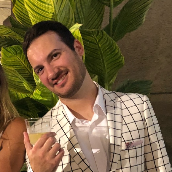 Profile Picture of Matt Desabato (@meshevitz) on Poshmark