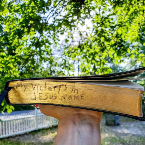 Bobbi Gurry - Poshmark Profile Picture of Bobbi Gurry (@gurry04) on Poshmark