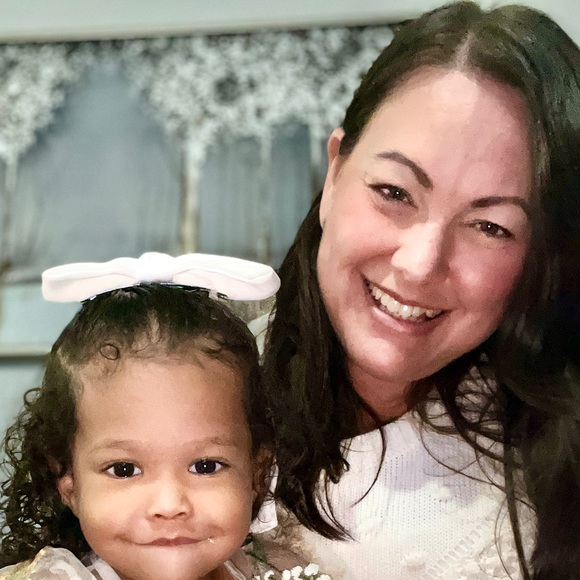 Profile Picture of Kristen Wilkey (@kristen_wilkey) on Poshmark