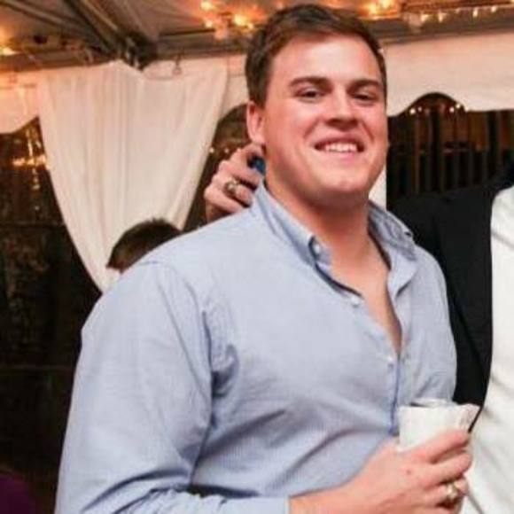 Profile Picture of Eric Thomas (@epthomas14) on Poshmark